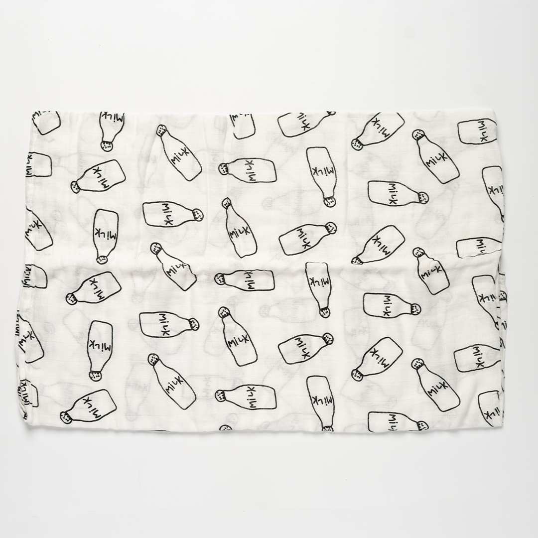 Bottle love swaddle