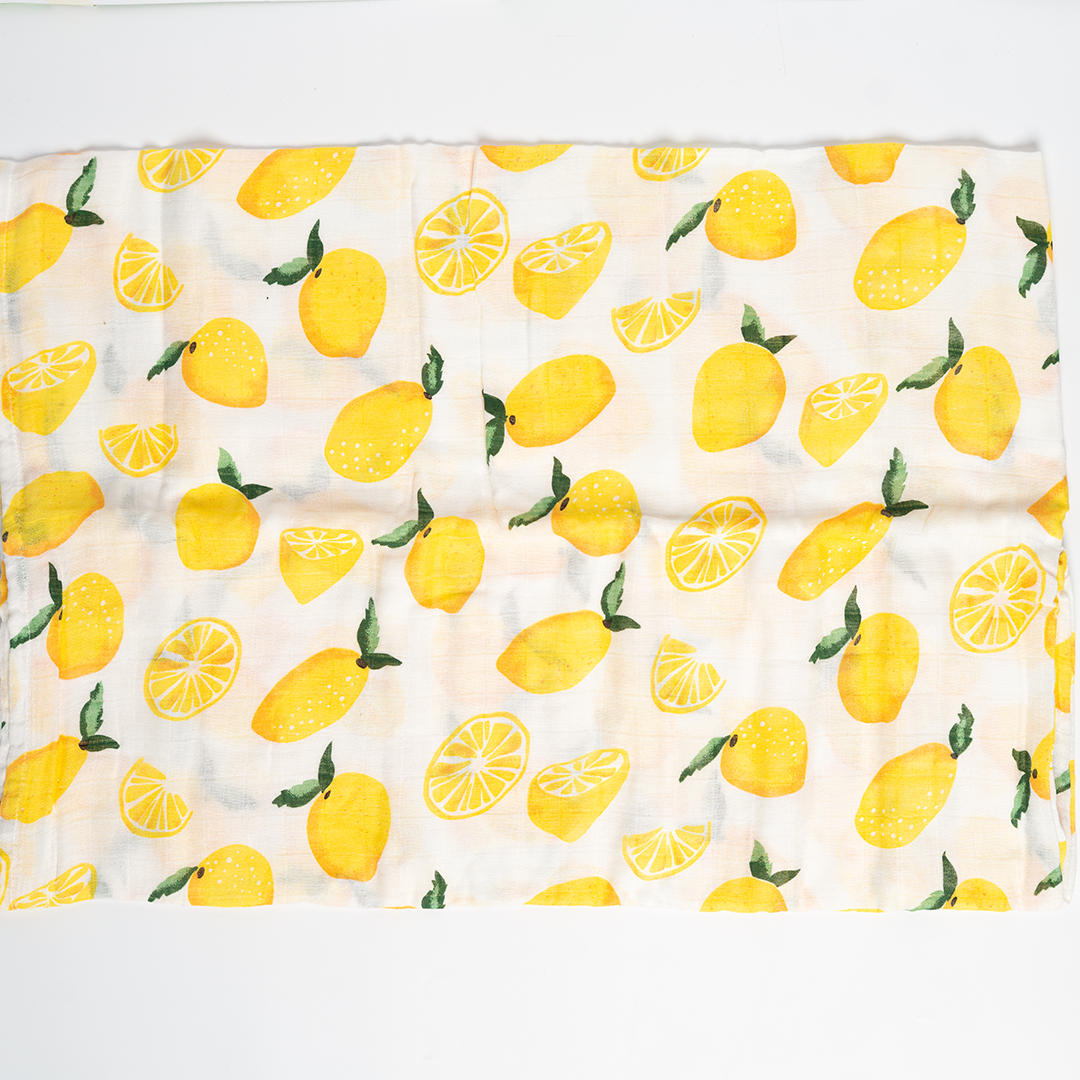 Lemon love swaddle